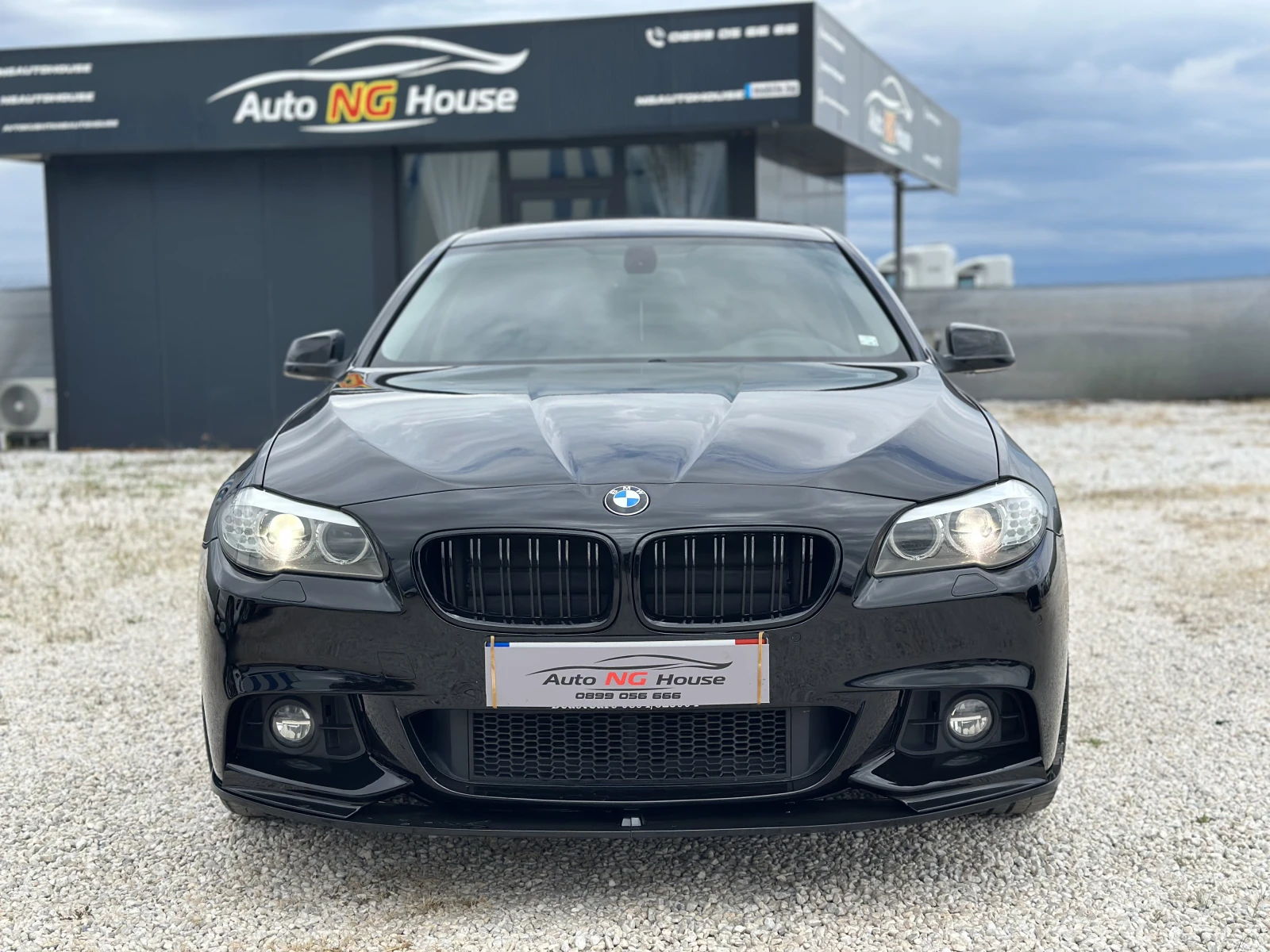 BMW 530 M SPORT| КОМФОРТ САЛОН| ПОДГРЕВ| НАПЪЛНО ОБСЛУЖЕНА