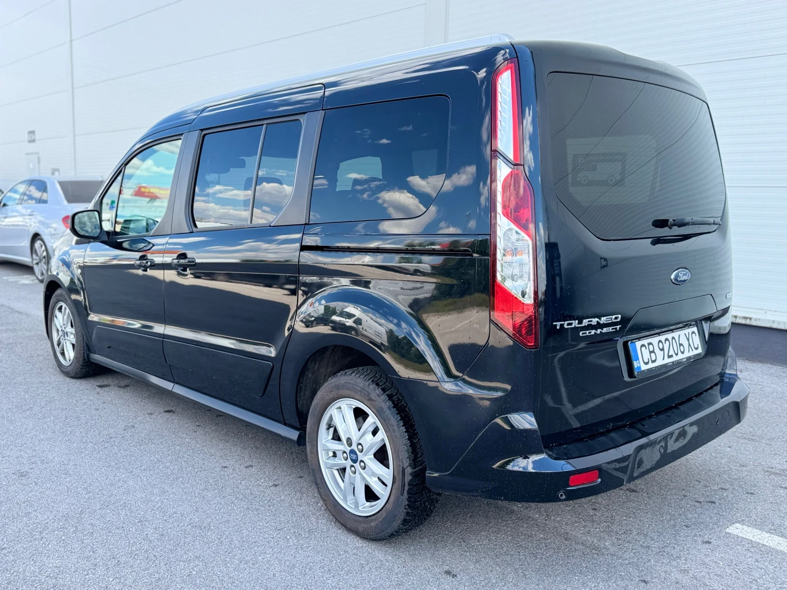 Ford Tourneo Connect 6+ 1, снимка 3 - Автомобили и джипове - 54976161