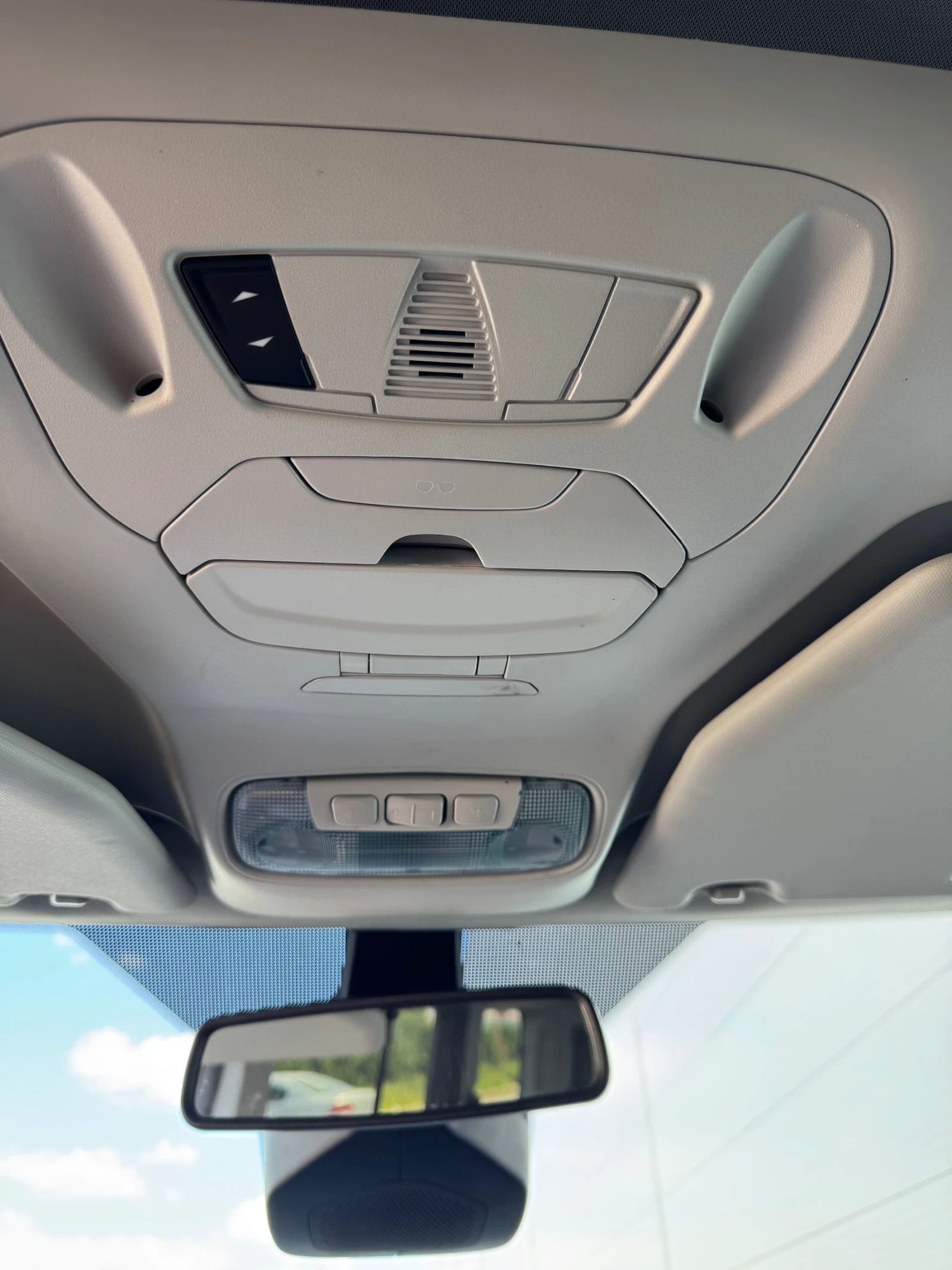 Ford Tourneo Connect 6+ 1, снимка 15 - Автомобили и джипове - 54976161