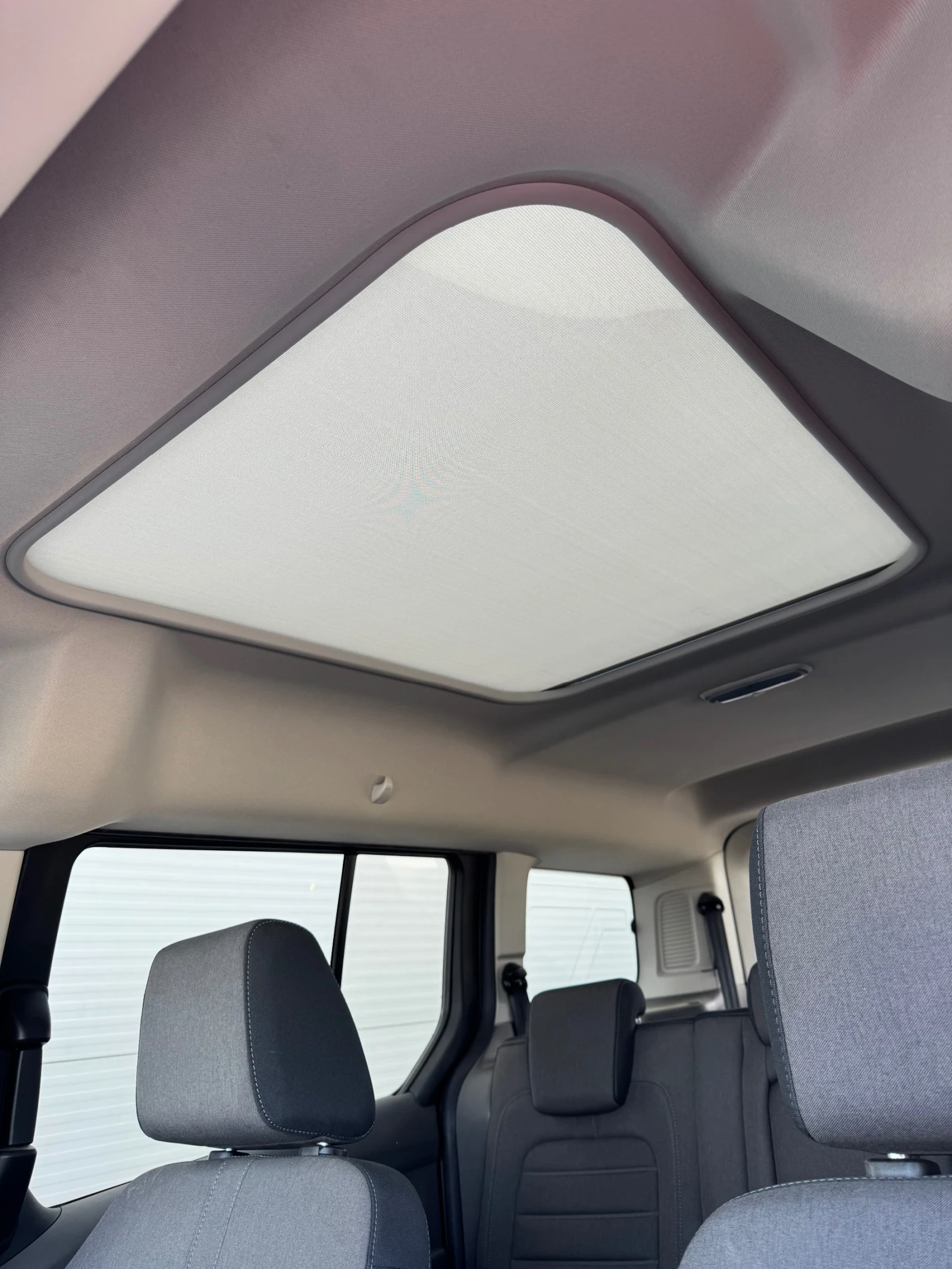Ford Tourneo Connect 6+ 1, снимка 11 - Автомобили и джипове - 54976161