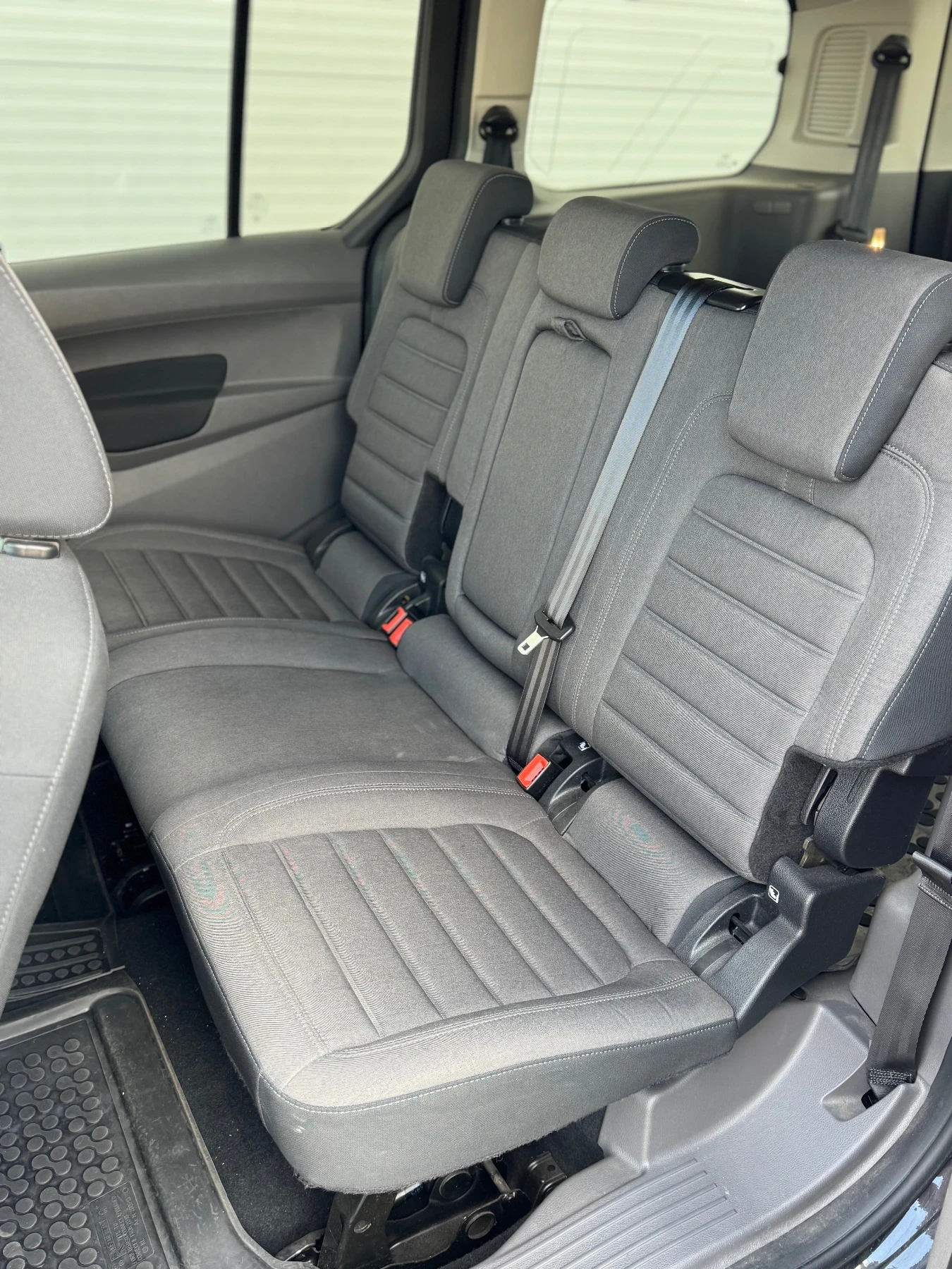 Ford Tourneo Connect 6+ 1, снимка 9 - Автомобили и джипове - 54976161