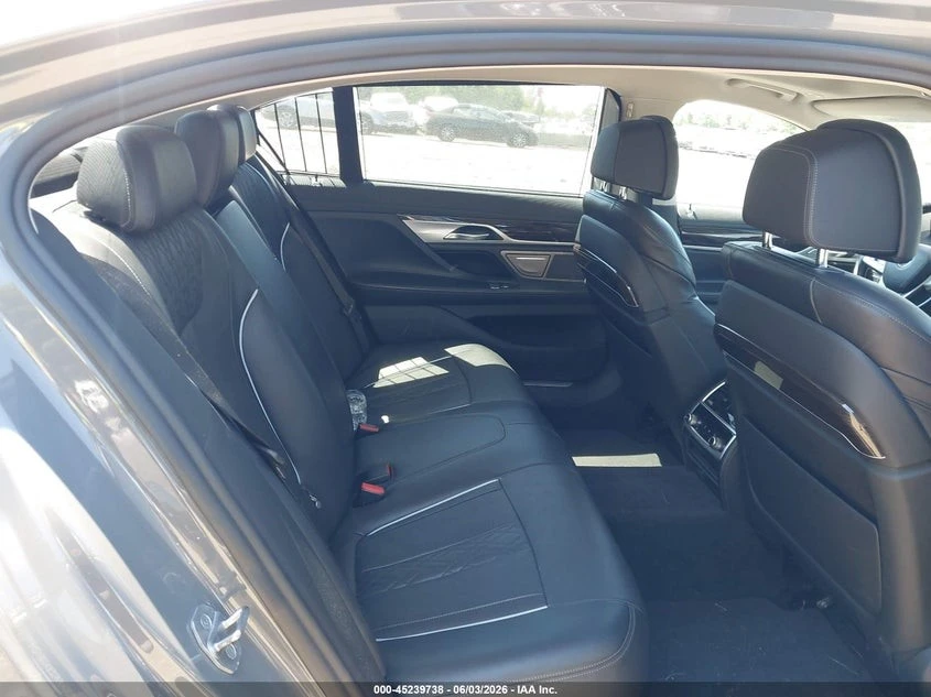 BMW 740 xDrive ���������� ���� �� �������� | Mobile.bg � ����������� 13