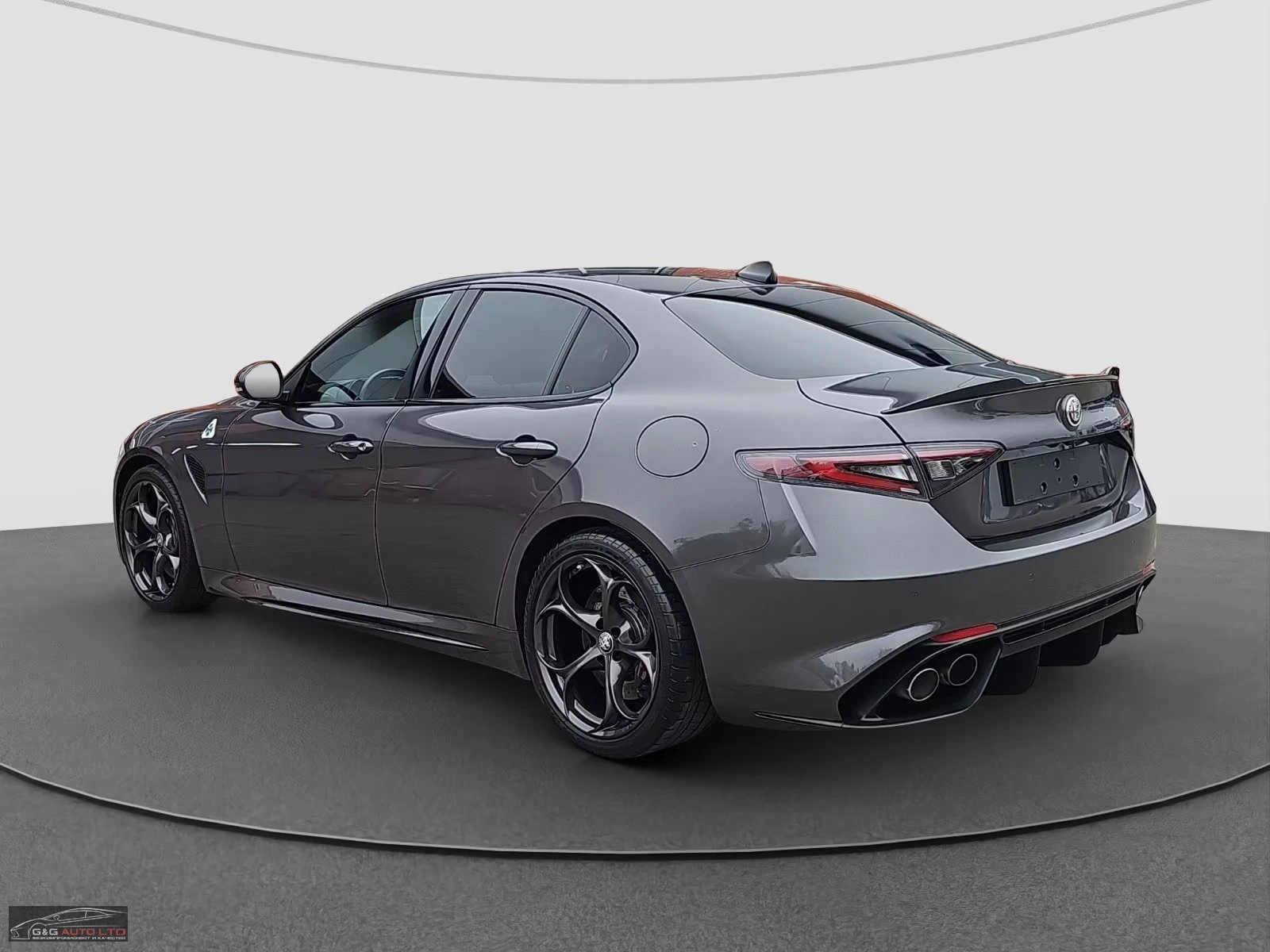 Alfa Romeo Giulia QUADRIFOGLIO/519HP/V6/BI-TURBO/CAM/565z, снимка 5 - Автомобили и джипове - 55211030