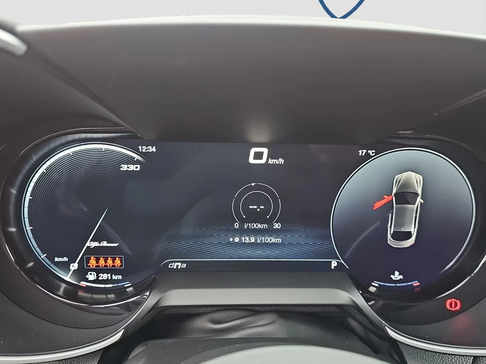 Alfa Romeo Giulia QUADRIFOGLIO/519HP/V6/BI-TURBO/CAM/565z, снимка 16 - Автомобили и джипове - 55211030
