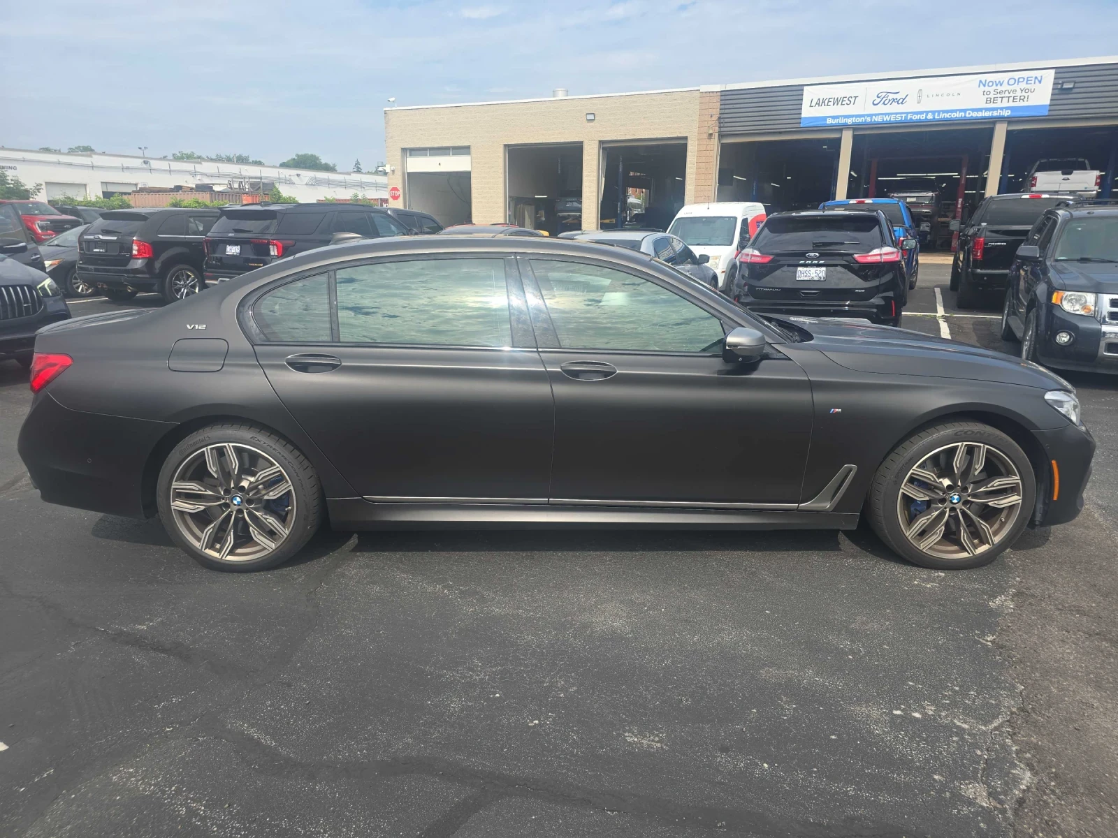 BMW 760 760LI* Bowers & Wilkins* HEAD-UP* ПОДГРЕВ* ОБДУХВА, снимка 2 - Автомобили и джипове - 55598660