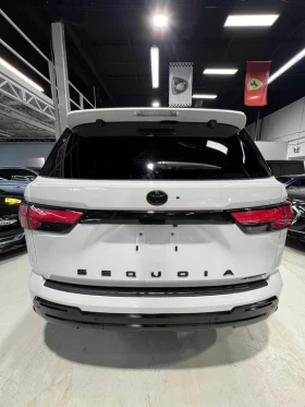 Toyota Sequoia * Limited 4WD * CARFAX/NAVI/DIS/PANO/2026 - 69900 € / 136712.52 лв. - 42038773 4