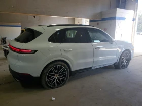 Porsche Cayenne 3.0l E-Hybrid - 71900 € / 140624.18 лв. - 58937182 3