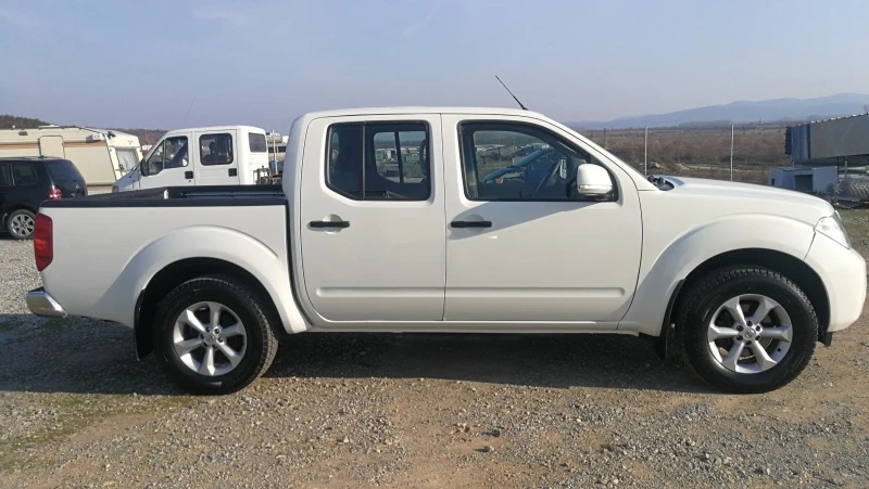 Nissan Navara 2.5DC-4WD-190к.с, снимка 4 - Автомобили и джипове - 39697658