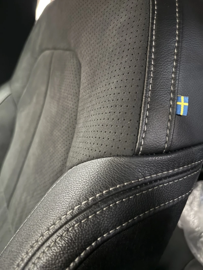 Volvo XC40 AWD 190 кс, снимка 13 - Автомобили и джипове - 52121929