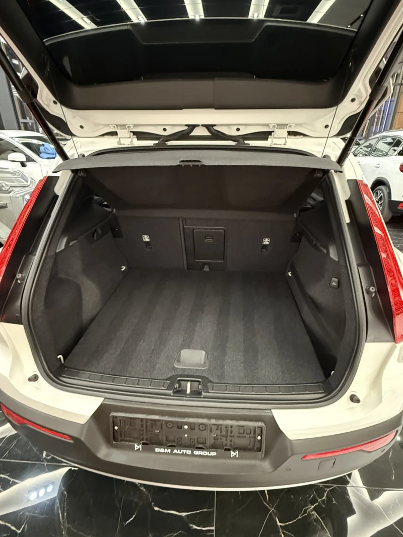 Volvo XC40 AWD 190 кс, снимка 15 - Автомобили и джипове - 52121929