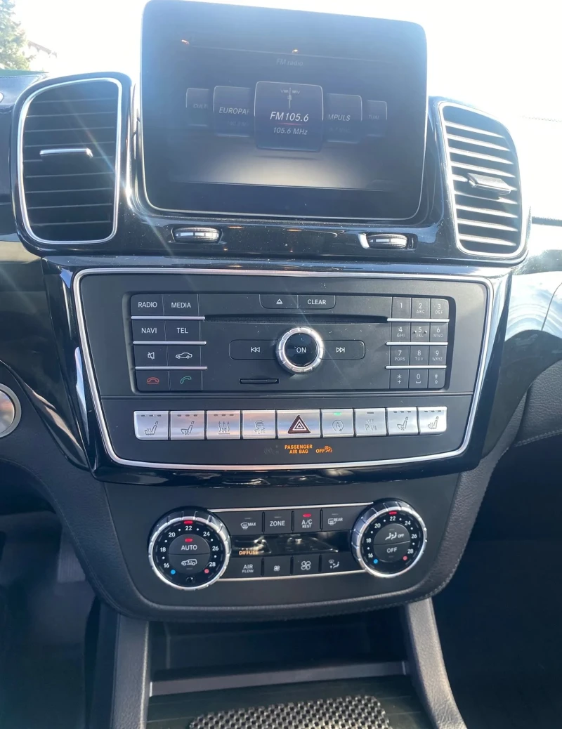 Mercedes-Benz GLS 350 d 4Matic AMG-Line, снимка 8 - Автомобили и джипове - 52685686