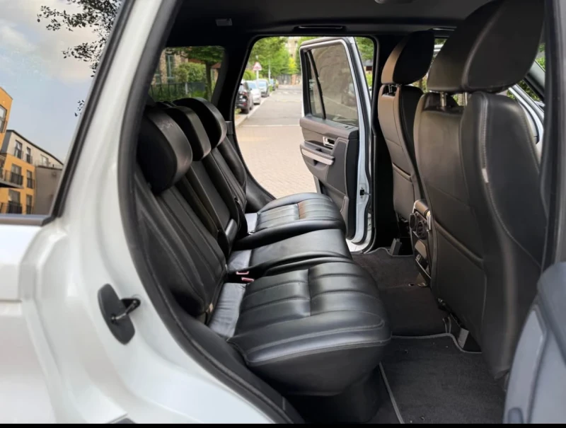 Land Rover Range Rover Sport, снимка 9 - Автомобили и джипове - 52802349