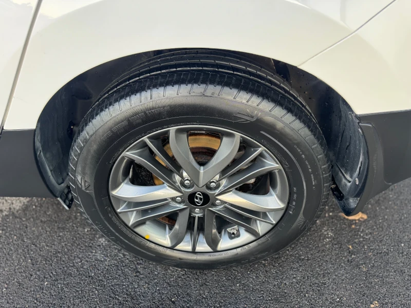 Hyundai IX35 2.0crdi Xpossible 4x4, снимка 6 - Автомобили и джипове - 52805023