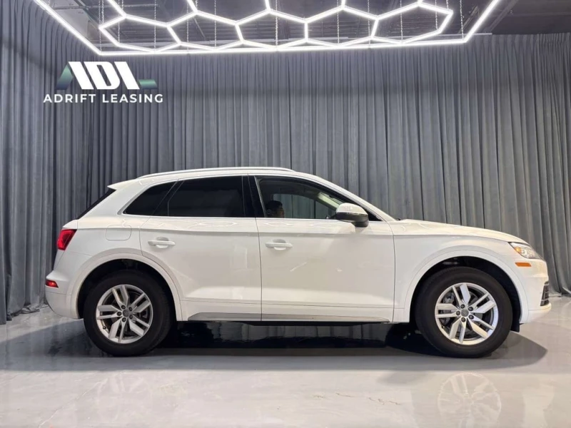 Audi Q5 * quattro Premium * CARFAX * ЦЕНА ДО БГ, снимка 4 - Автомобили и джипове - 53214486