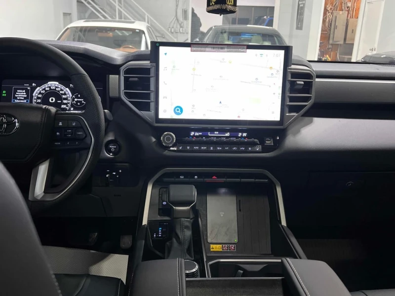 Toyota Sequoia * Limited 4WD * CARFAX/NAVI/DIS/PANO/2026, снимка 9 - Автомобили и джипове - 53301973