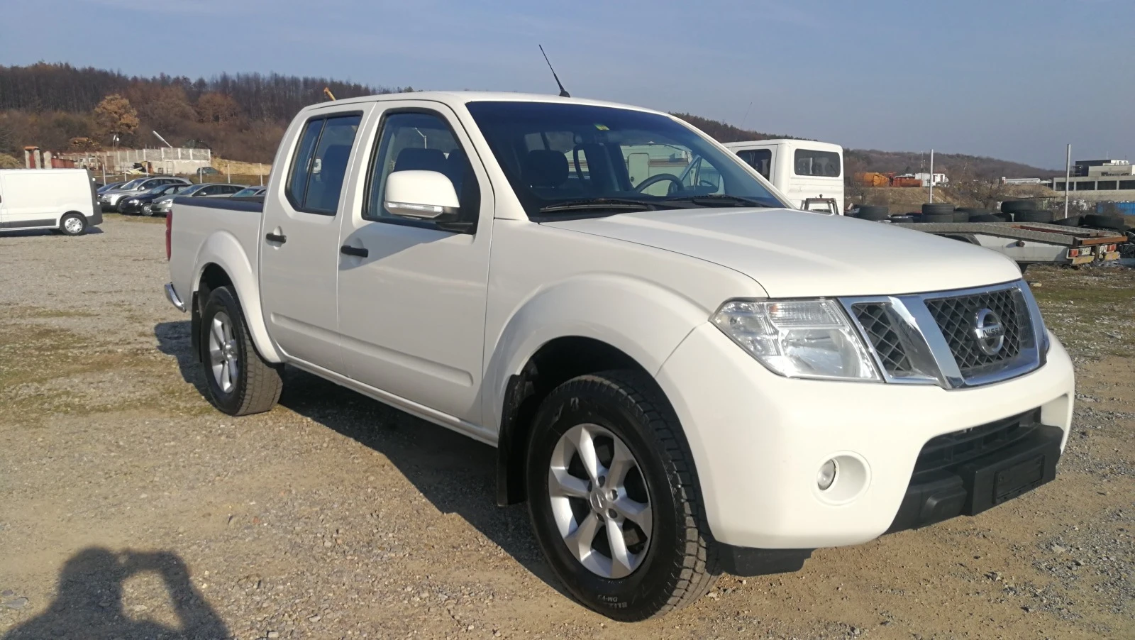 Nissan Navara 2.5DC-4WD-190к.с - изображение 3