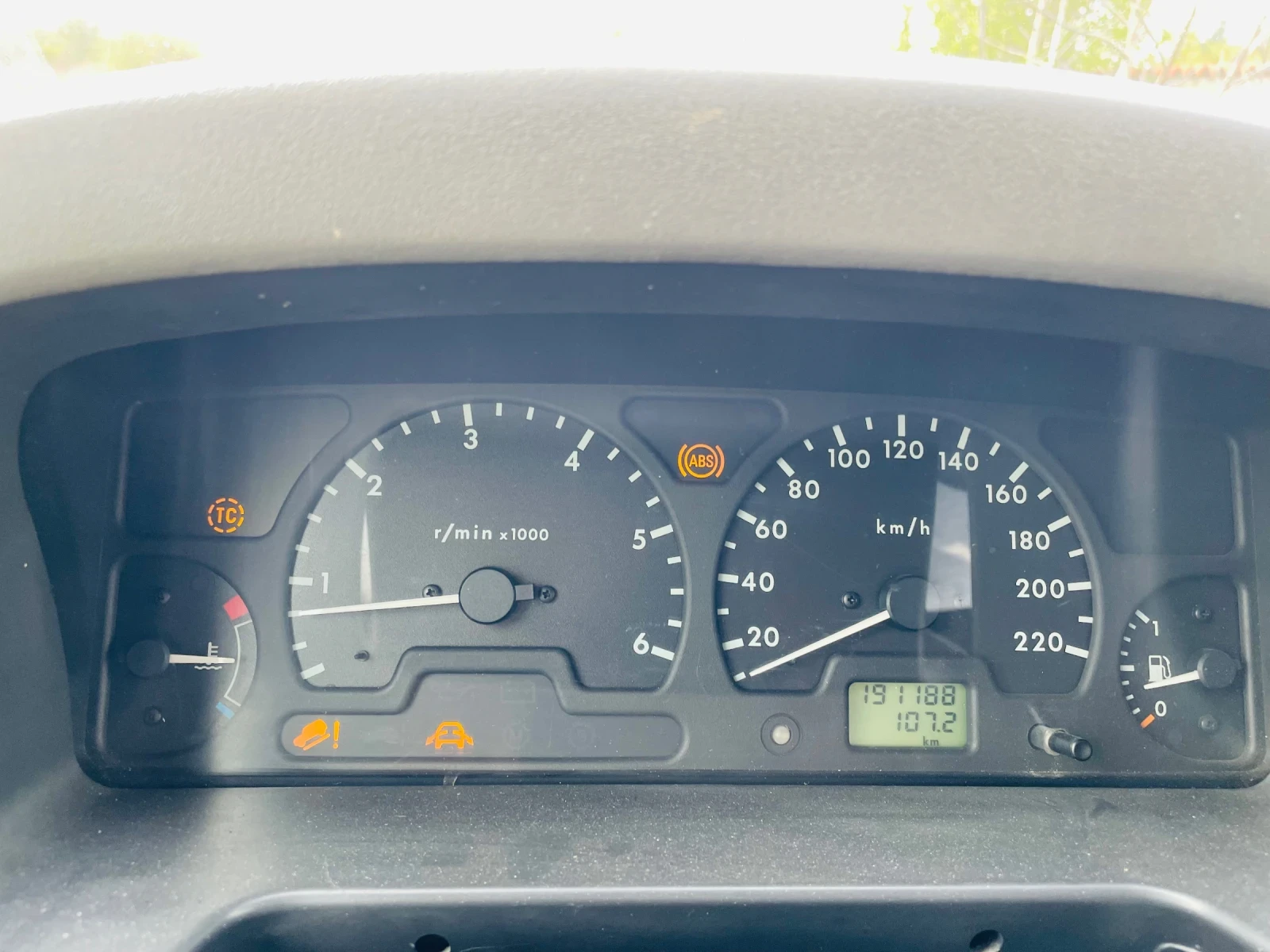 Land Rover Discovery 2.5 TD5 - изображение 10