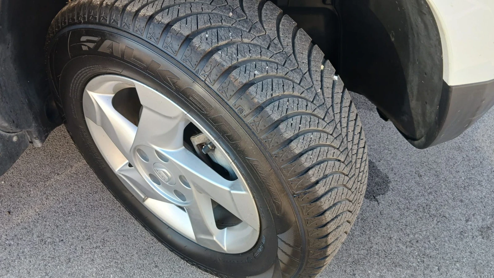 Dacia Duster 1.6 | Mobile.bg   15