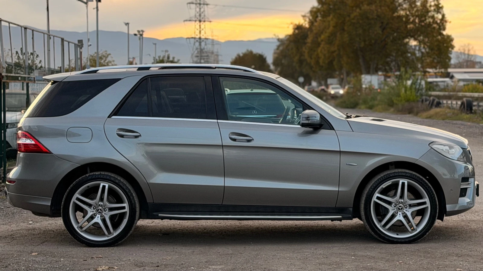 Mercedes-Benz ML 350 BlueTEC= 4MATIC= AMG= 3xTV= PANORAMA= KEYLESS GO=  - изображение 4