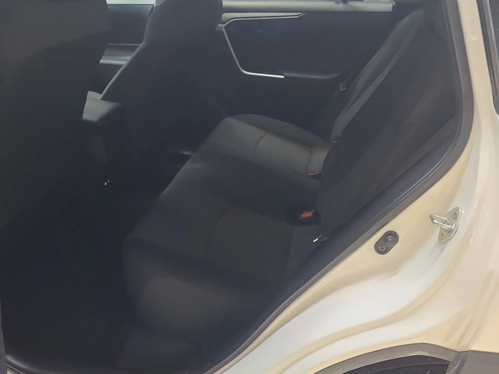 Toyota Rav4 * * CARFAX * *   * *  | Mobile.bg   7