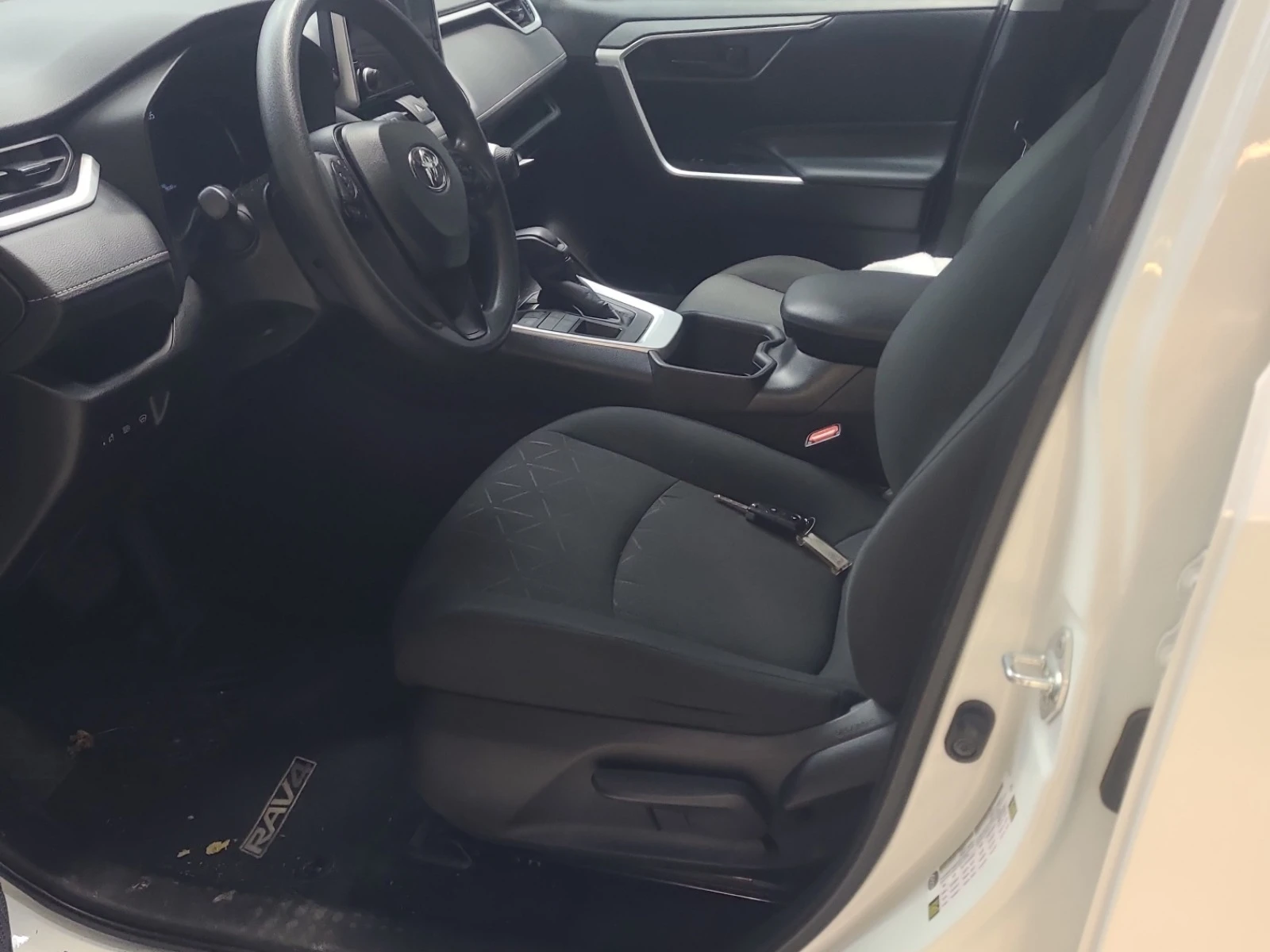 Toyota Rav4 * * CARFAX * *   * *  | Mobile.bg   5