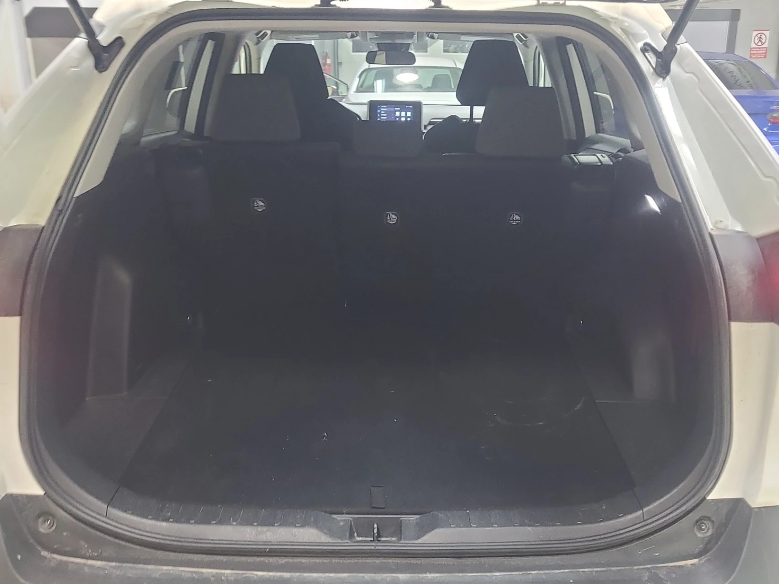 Toyota Rav4 * * CARFAX * *   * *  | Mobile.bg   8