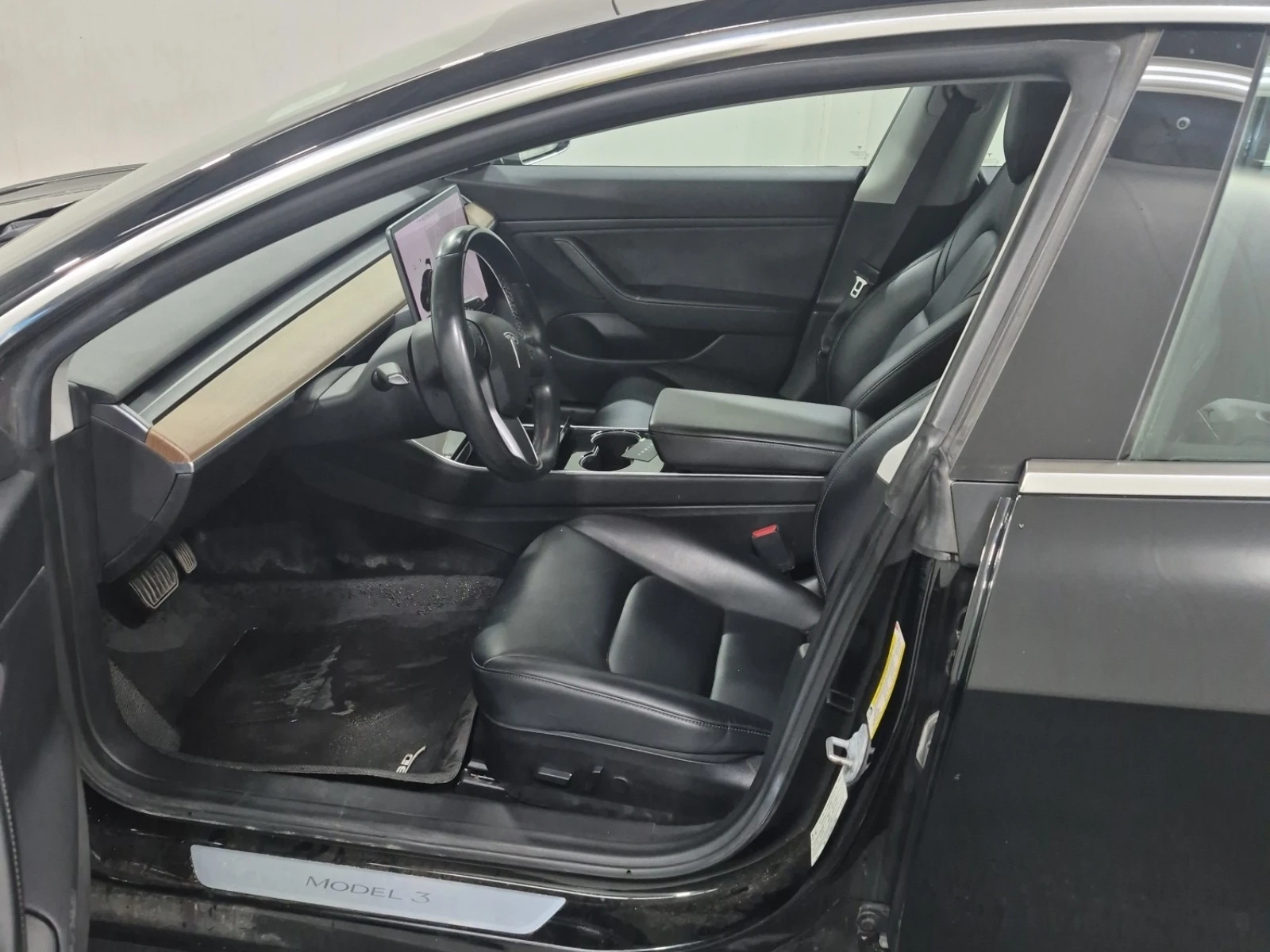 Tesla Model 3 LONG RANGE AWD, снимка 7 - Автомобили и джипове - 56389297
