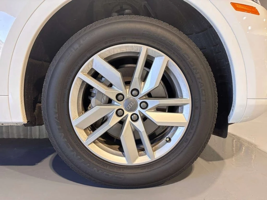 Audi Q5 * quattro Premium * CARFAX * ЦЕНА ДО БГ - изображение 9