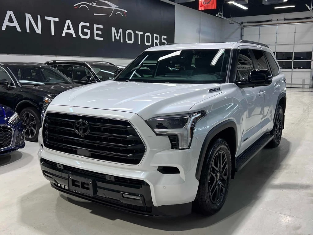 Toyota Sequoia * Limited 4WD * CARFAX/NAVI/DIS/PANO/2026 | Mobile.bg � ����������� 1