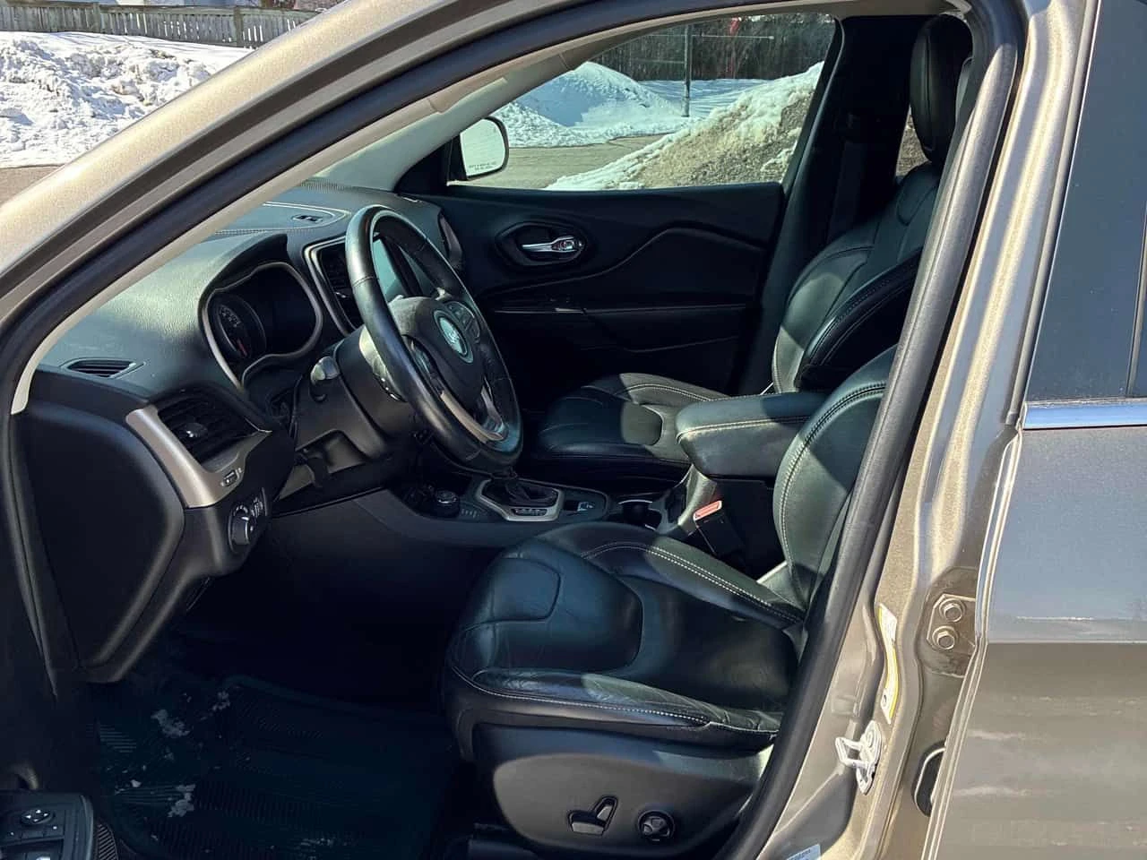 Jeep Cherokee  Limited /КАМЕРА/КЛИП НА МОТОРА , снимка 13 - Автомобили и джипове - 53996019