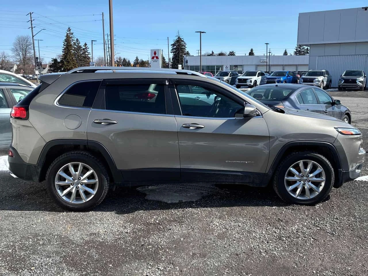 Jeep Cherokee  Limited /КАМЕРА/КЛИП НА МОТОРА , снимка 3 - Автомобили и джипове - 53996019