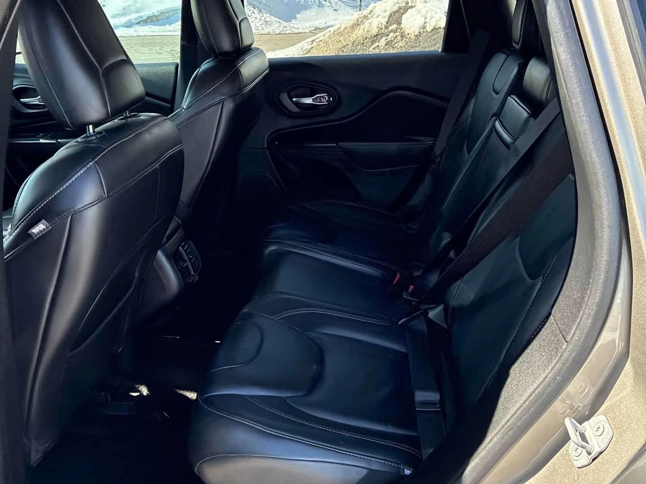 Jeep Cherokee  Limited /КАМЕРА/КЛИП НА МОТОРА , снимка 15 - Автомобили и джипове - 53996019