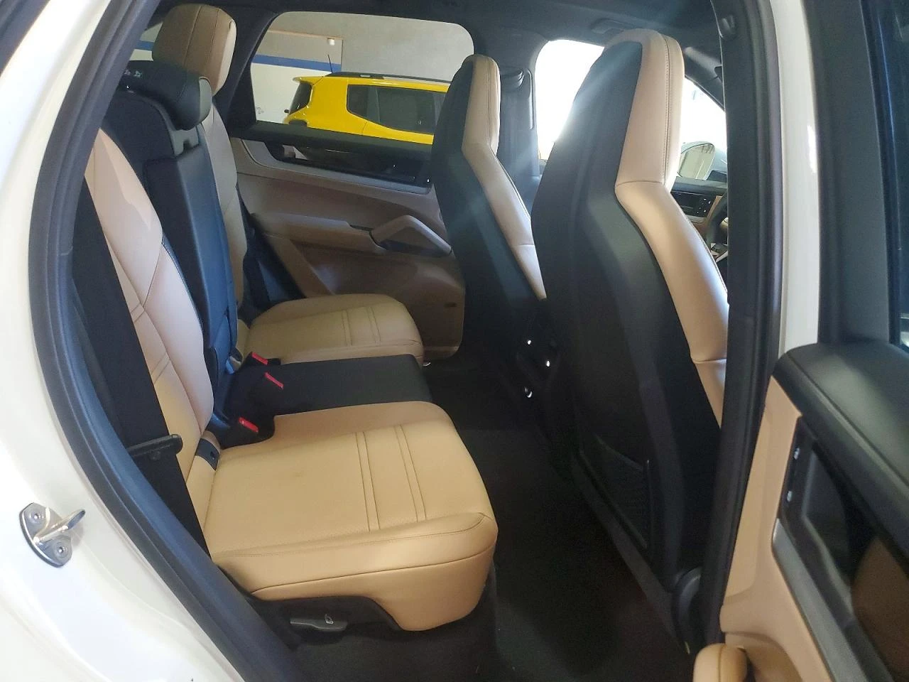 Porsche Cayenne 3.0l E-Hybrid, снимка 11 - Автомобили и джипове - 54092968