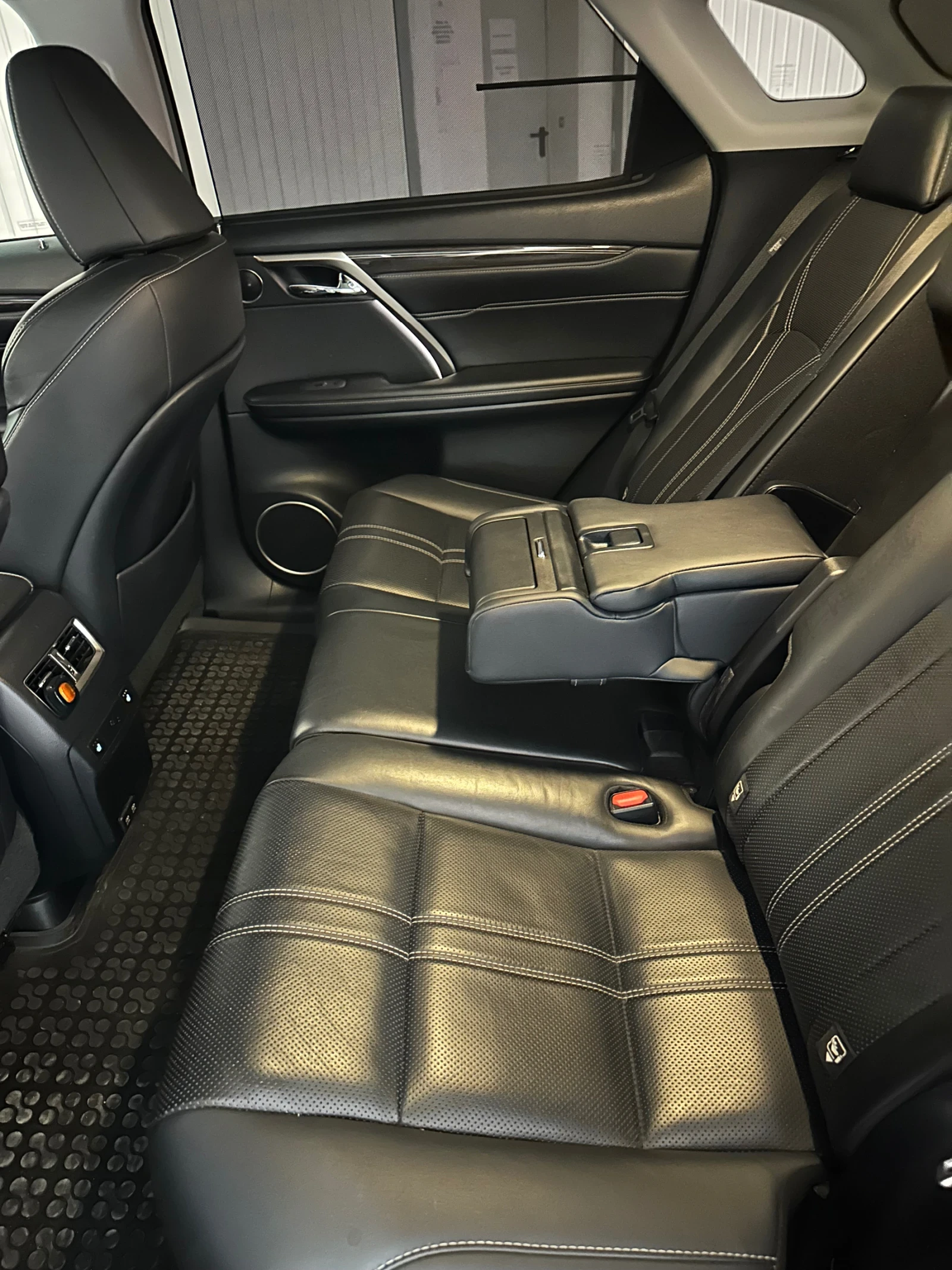 Lexus RX 450h SUF, снимка 8 - Автомобили и джипове - 54721674