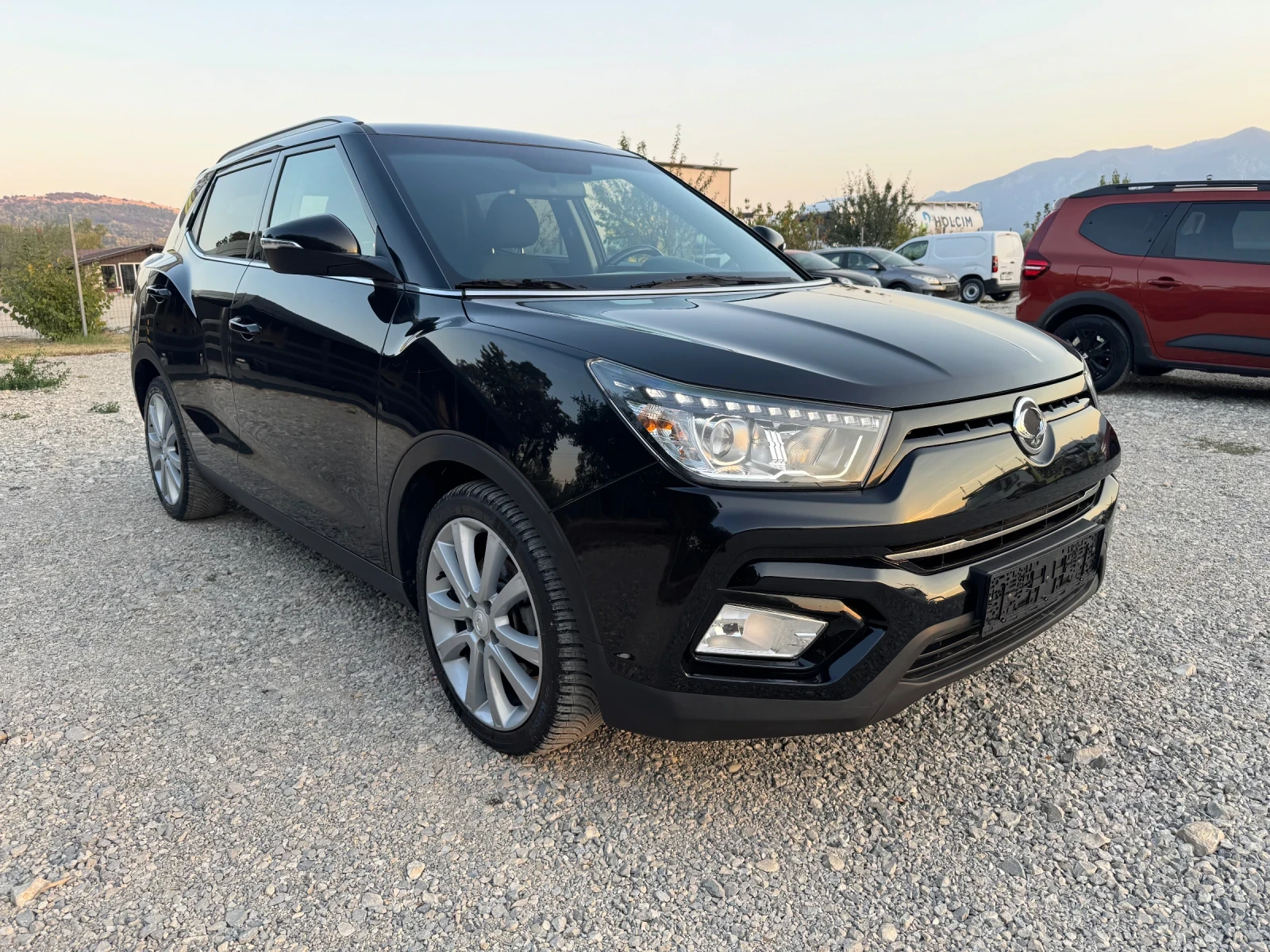 SsangYong Tivoli 1.6D-automat  | Mobile.bg � ����������� 8