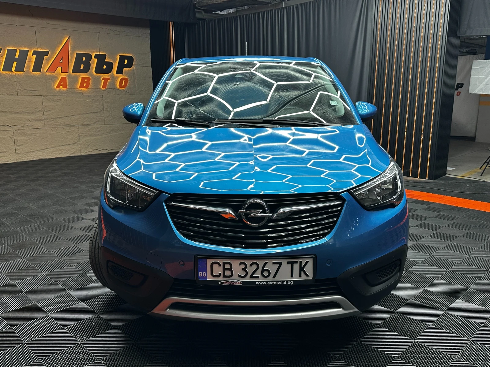Opel Crossland X 1.2i 110 к.с./реални км/сервизна история/от БГ , снимка 3 - Автомобили и джипове - 56703137