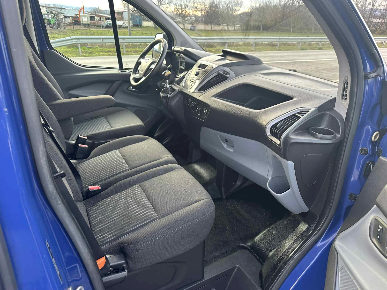 Ford Transit Custom 2.2TDCI* 125* * * 6* 105 000  | Mobile.bg   12