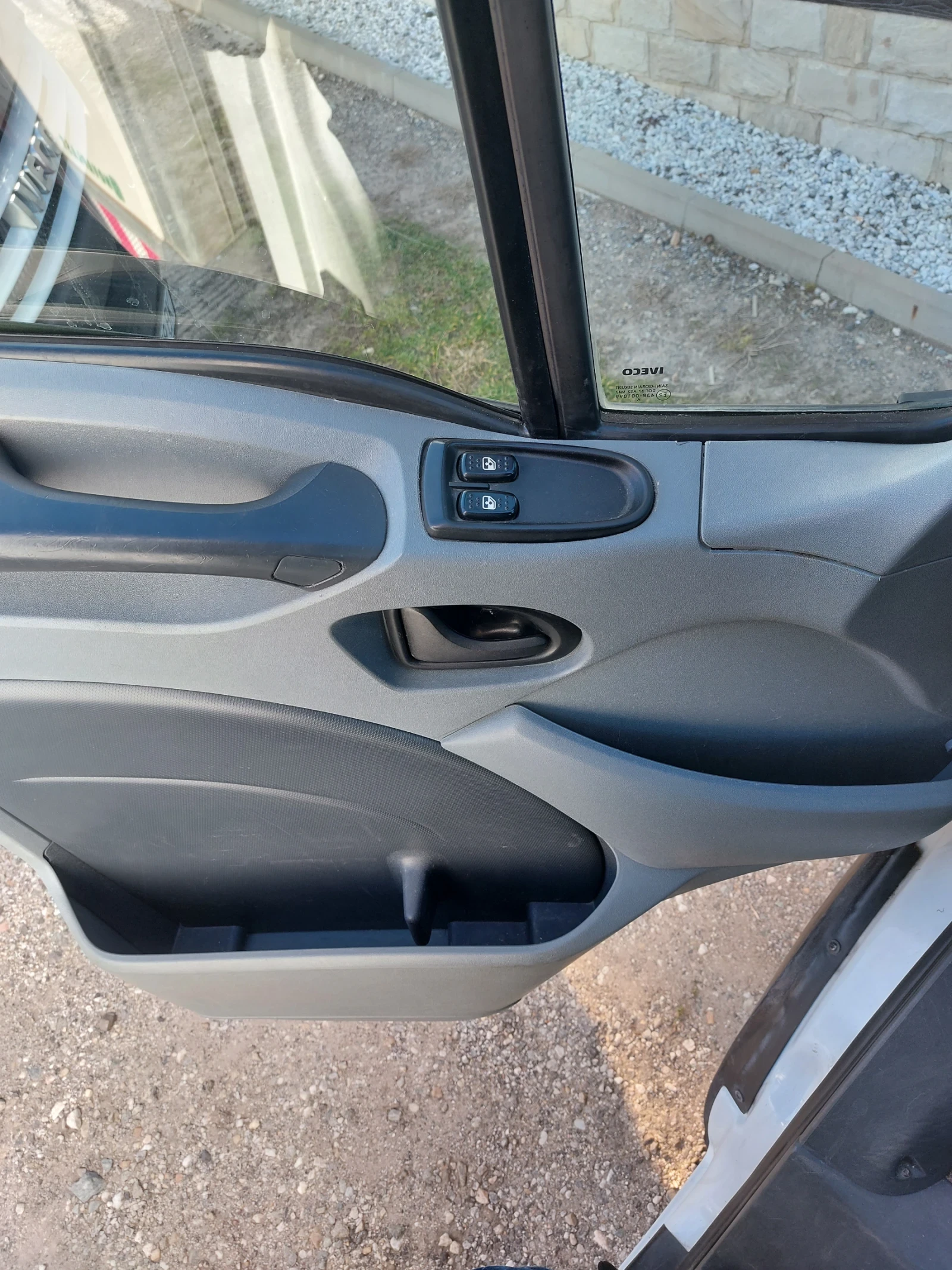 Iveco Daily Хладилен, снимка 16 - Бусове и автобуси - 53828190