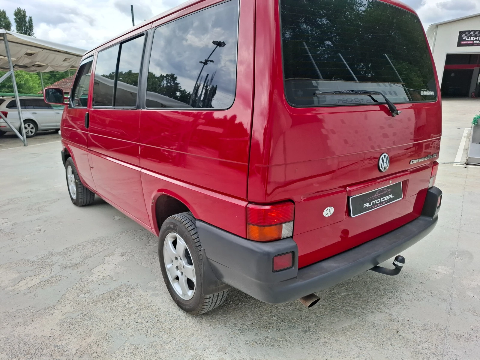 VW Caravelle 2.5 Бензин, снимка 7 - Бусове и автобуси - 54790164