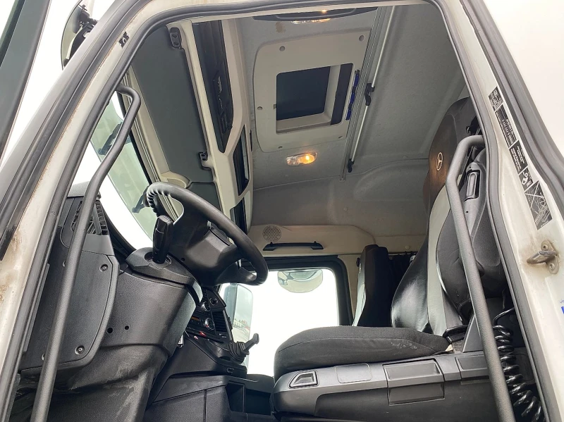 Mercedes-Benz Arocs 1943, снимка 10 - Камиони - 51948810