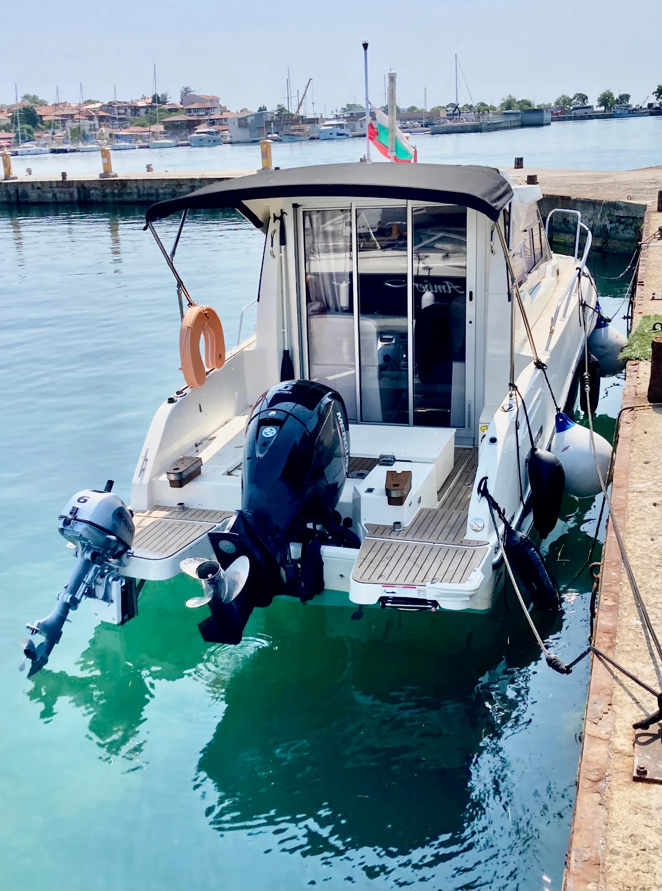 Моторна яхта Quicksilver 675 Weekend, снимка 11 - Воден транспорт - 54721733