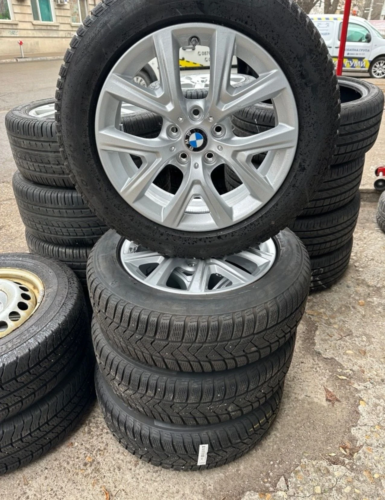 Гуми с джанти Pirelli 205/60R17