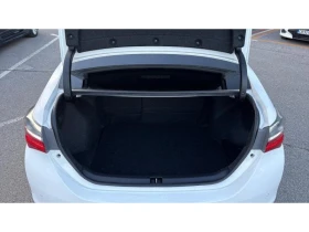 Toyota Corolla SDN 1.6P CVT EXECUTIVE, снимка 10