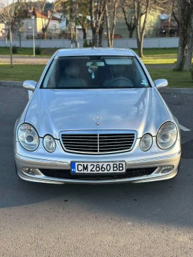 ������ Mercedes-Benz E 320
