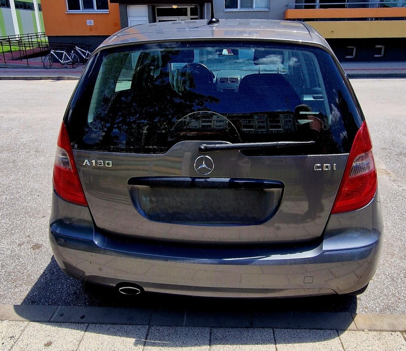 Mercedes-Benz A 180, снимка 2 - Автомобили и джипове - 45996852