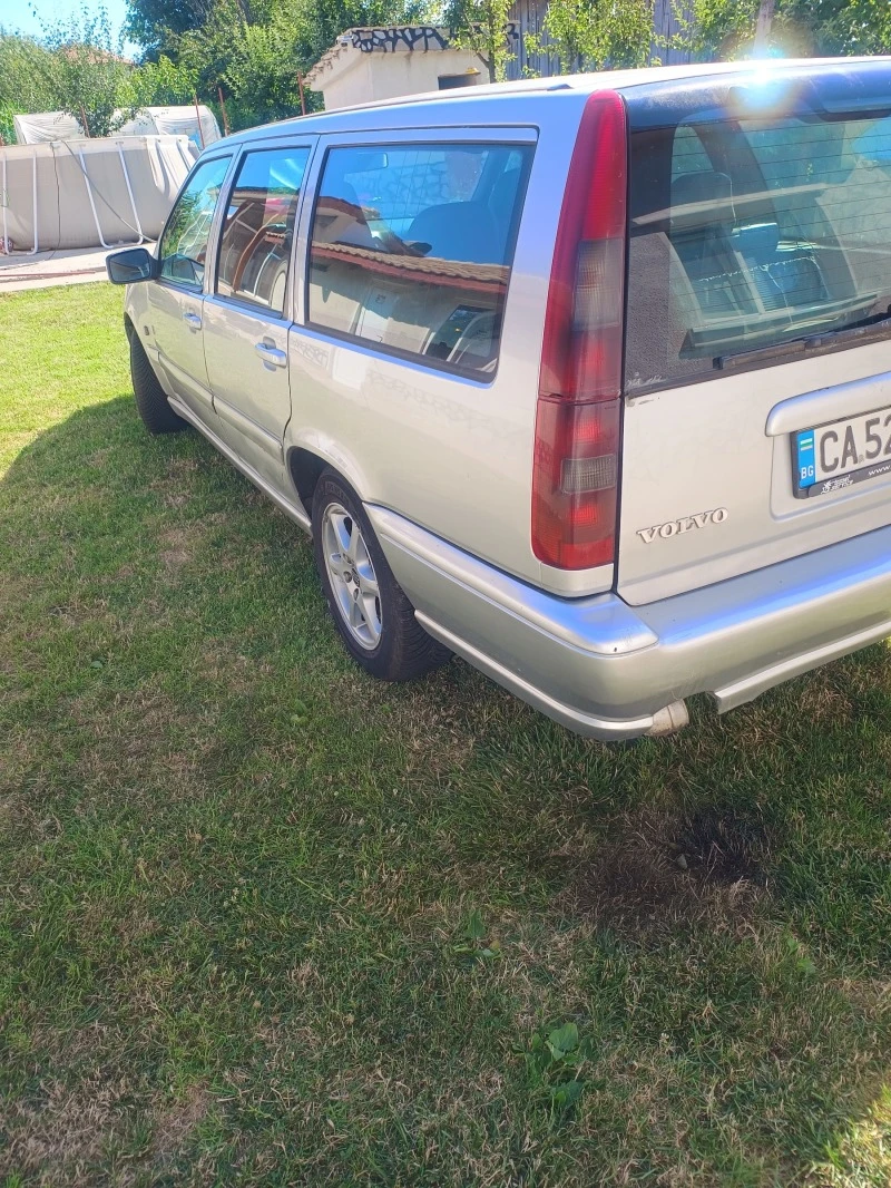 Volvo V70 II, снимка 10 - Автомобили и джипове - 46501007