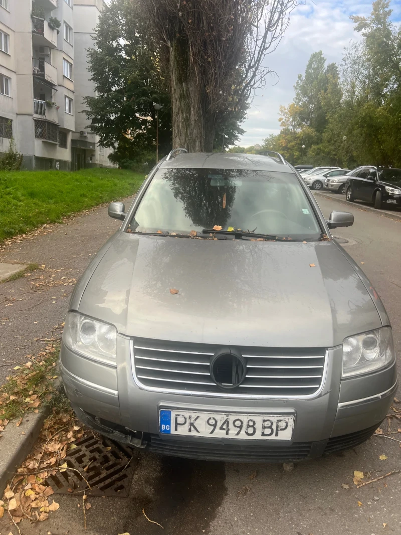 VW Passat 2.3 v5, снимка 1 - Автомобили и джипове - 47534009