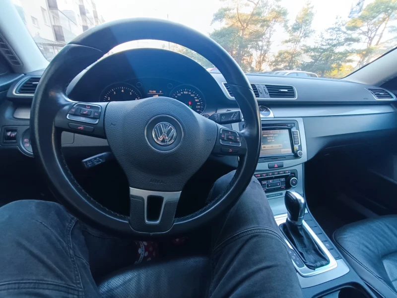 VW Passat, снимка 10 - Автомобили и джипове - 48309299