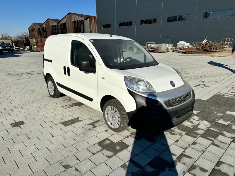 Fiat Fiorino Товарен, снимка 3 - Автомобили и джипове - 48331522