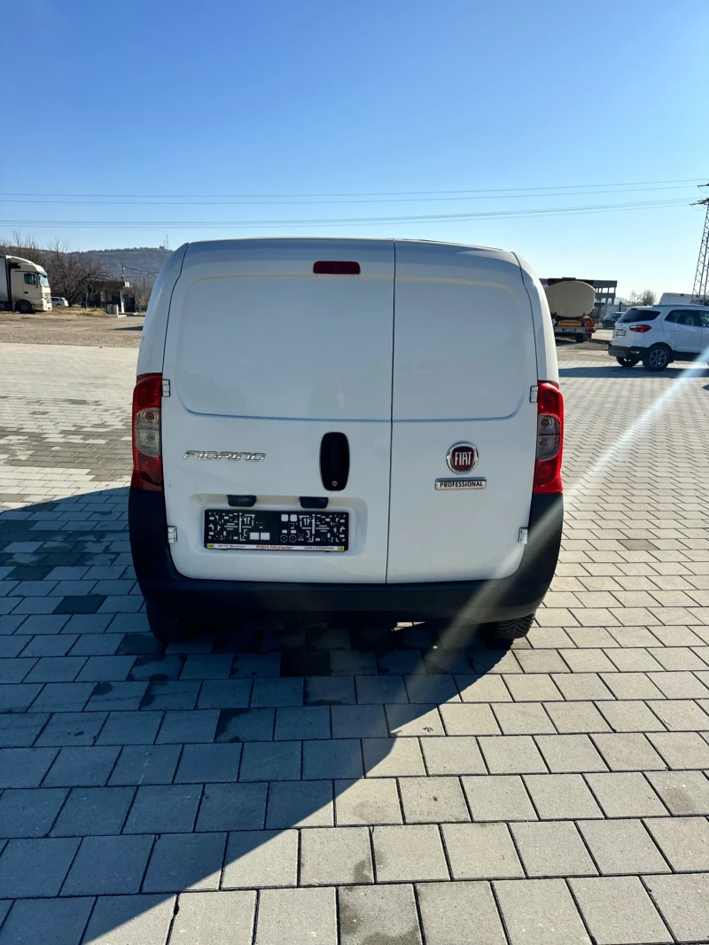 Fiat Fiorino Товарен, снимка 4 - Автомобили и джипове - 48331522